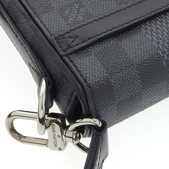 Louis Vuitton Damier Graphite 3D Studio Messenger Shoulder Bag - Picture 5 of 7
